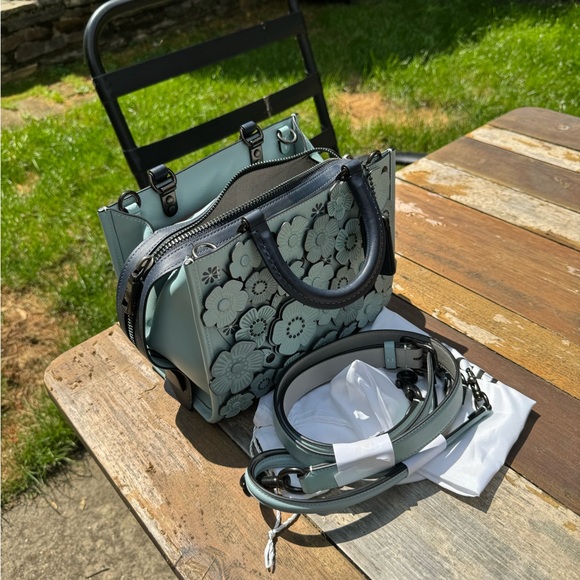 Coach Rogue 25 with Tea Rose in blue/green - Picture 2 of 16